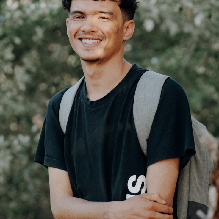 Portrait of a community mentor specializing in Italian cuisine